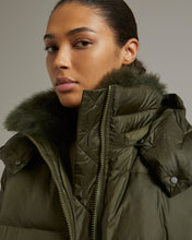 Load image into Gallery viewer, Down Jacket Technical Fabric/Lg Hair Lamb - Hunter Green
