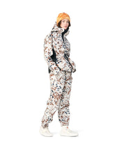Load image into Gallery viewer, Alpine Jogger - Leopard Camo
