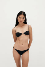 Load image into Gallery viewer, Bravissimo Hardware Bottom  - Black

