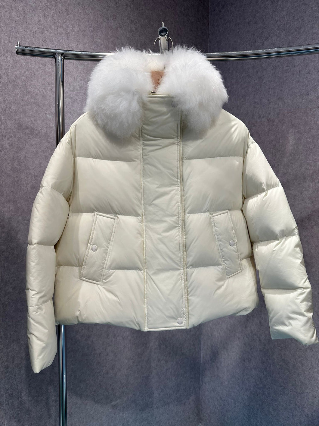 Down Jacket Technical Fabric/Lg  Hair Lamb  - Meringue