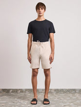 Load image into Gallery viewer, Felipe Linen Shorts  - Sand
