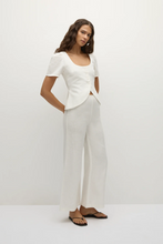 Load image into Gallery viewer, Audrey Vest  - White
