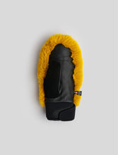 Load image into Gallery viewer, Mitten Fur - Yellow
